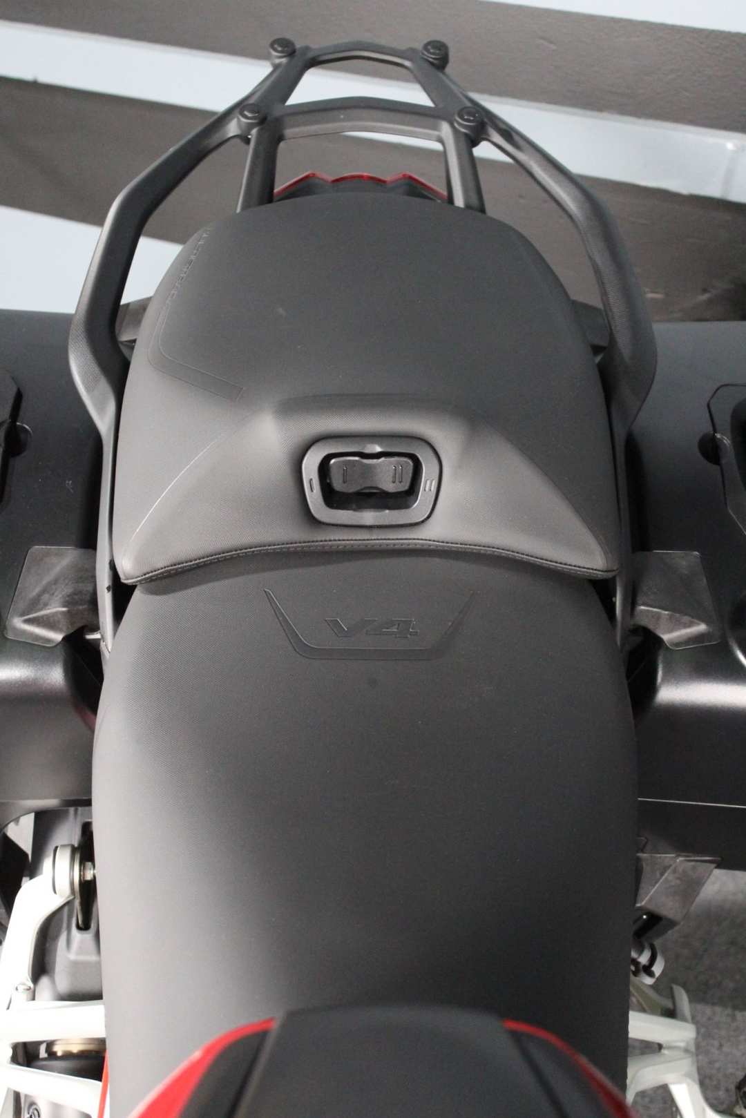 2022 Ducati Multistrada V4 S Travel & Radar - Image 17