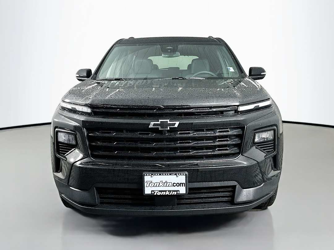 2026 Chevrolet Traverse LT - Image 2