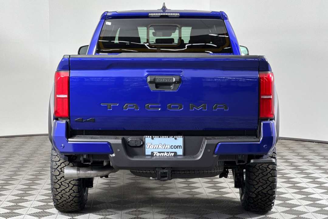 Toyota Tacoma - Image 4