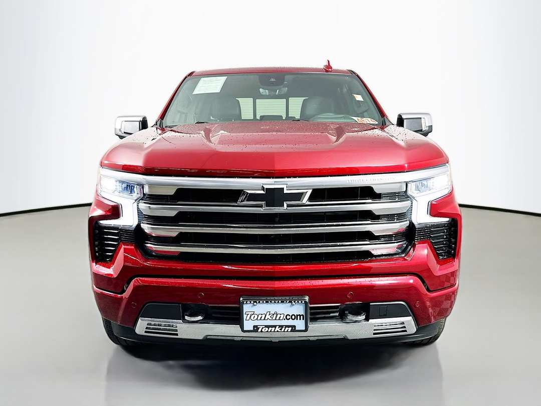 2024 Chevrolet Silverado 1500 High Country - Image 3