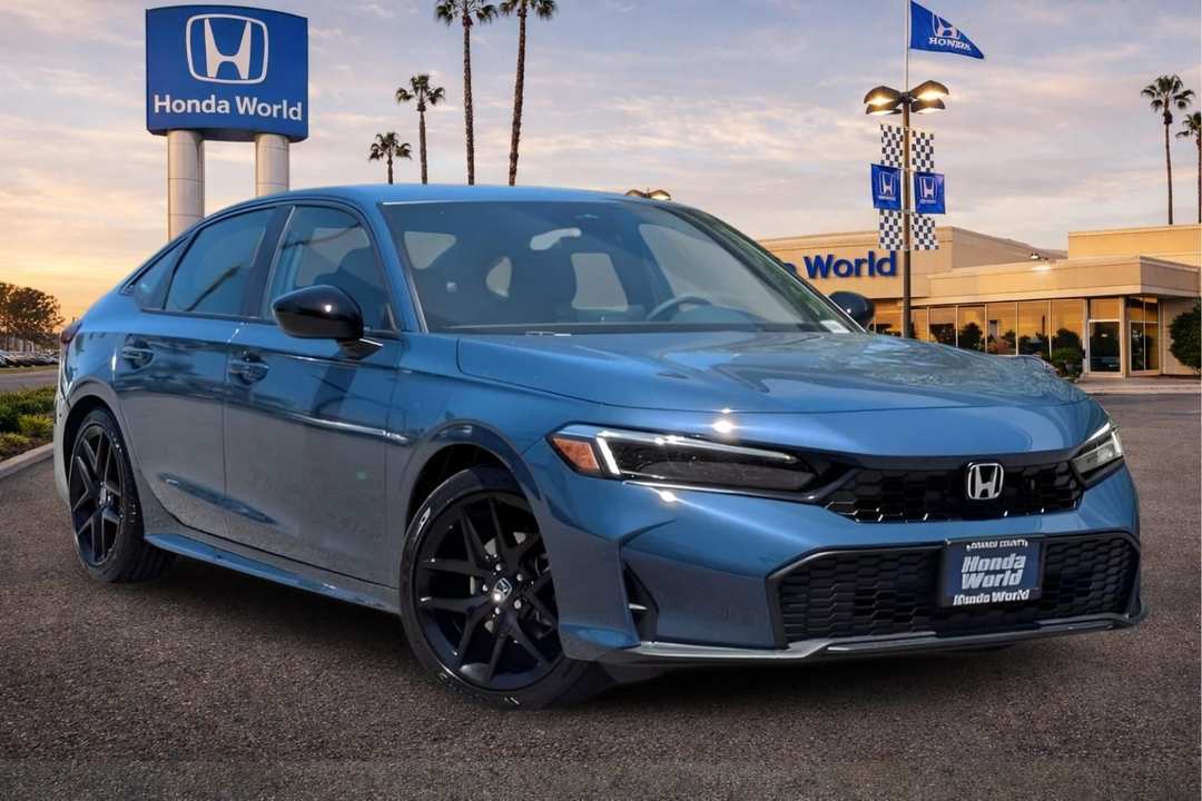 2026 Honda Civic Sport - Image 2