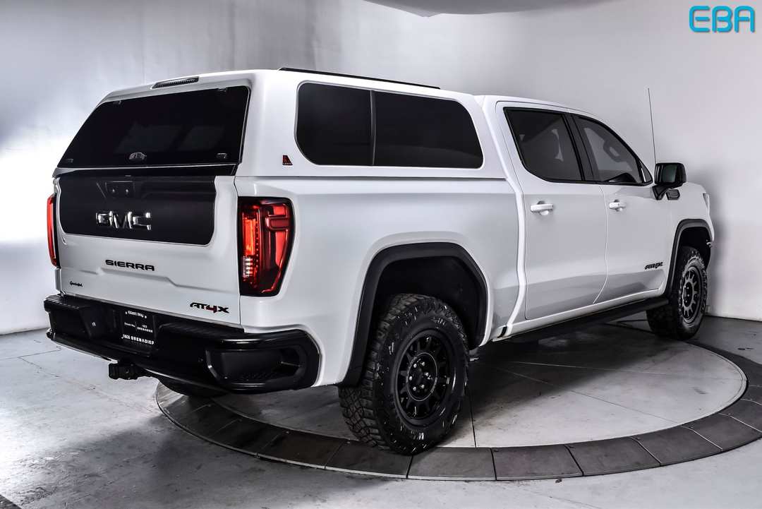 2025 GMC Sierra 1500 AT4X - Image 2