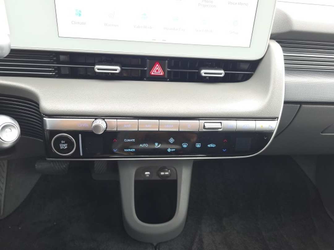 2024 Hyundai Ioniq 5 SE - Image 17