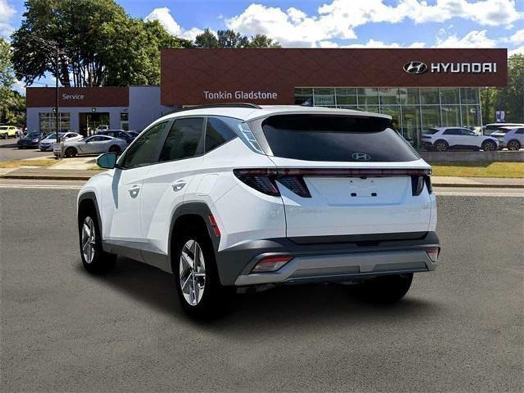2026 Hyundai Tucson SEL Premium - Image 5