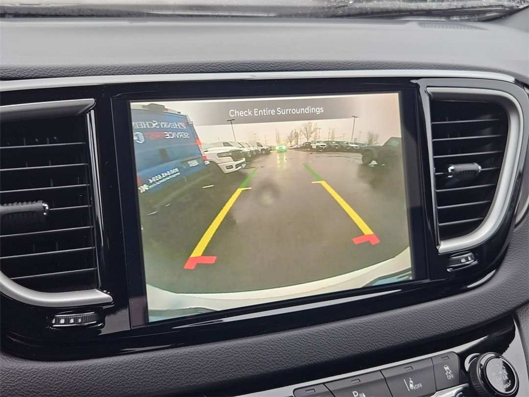 2026 Chrysler Voyager LX - Image 21