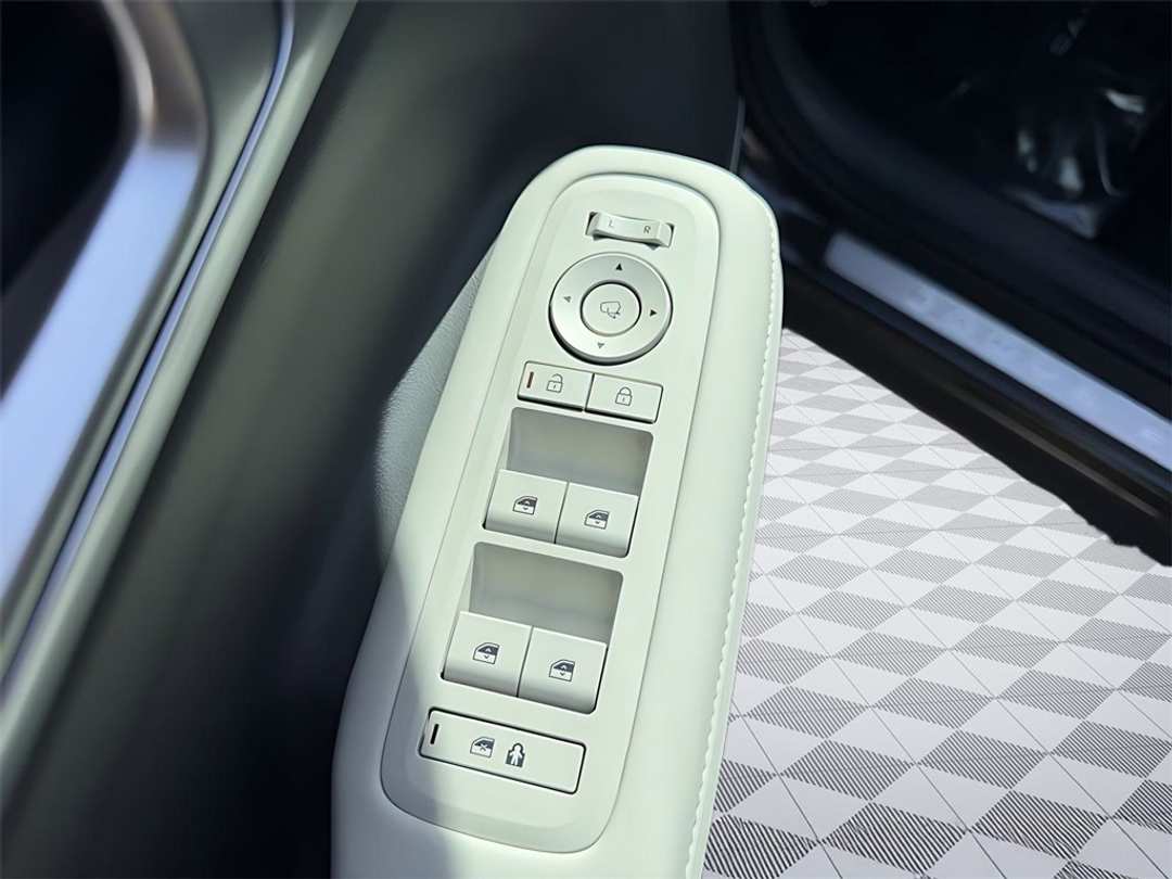 2026 Hyundai Santa Fe Calligraphy - Image 13