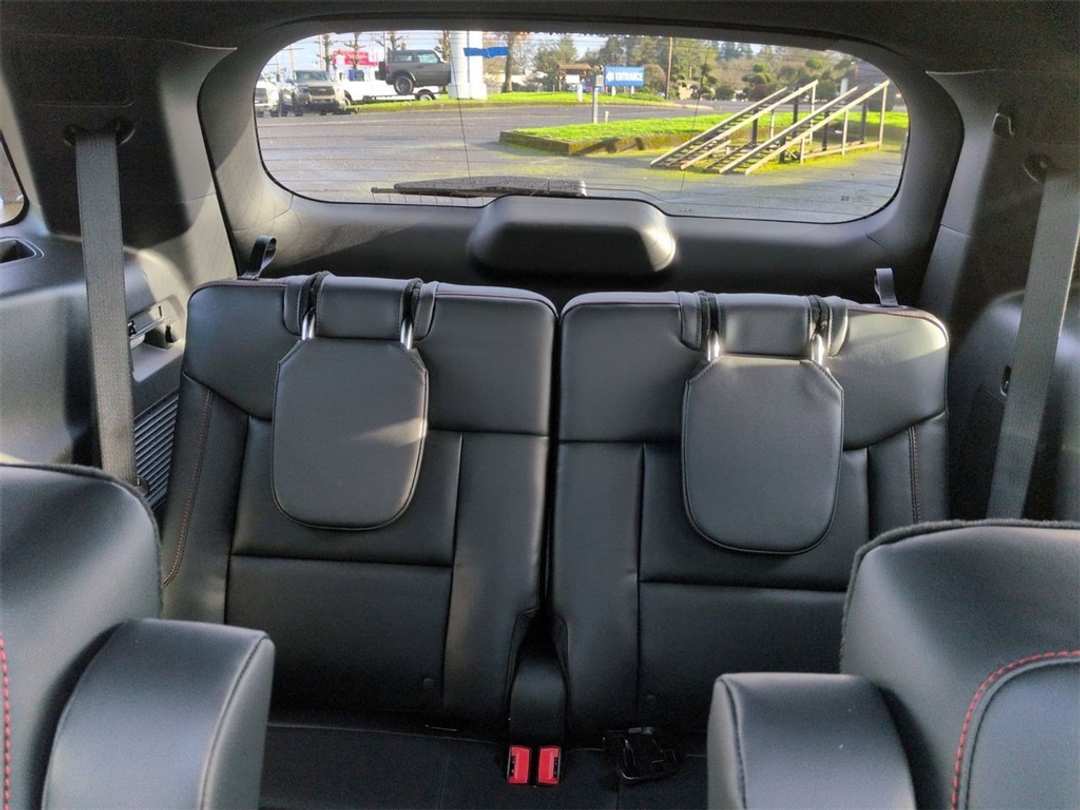 2026 Ford Explorer STLine - Image 36