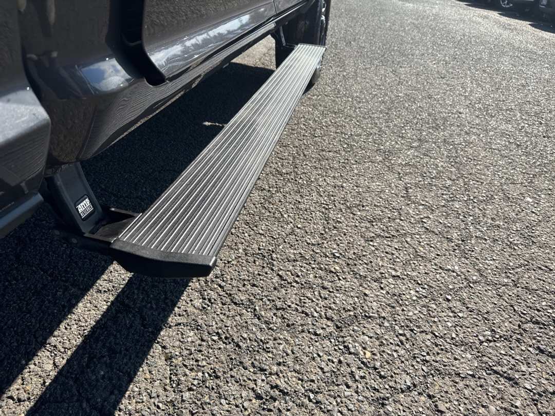 2022 Ram 2500 Laramie - Image 13