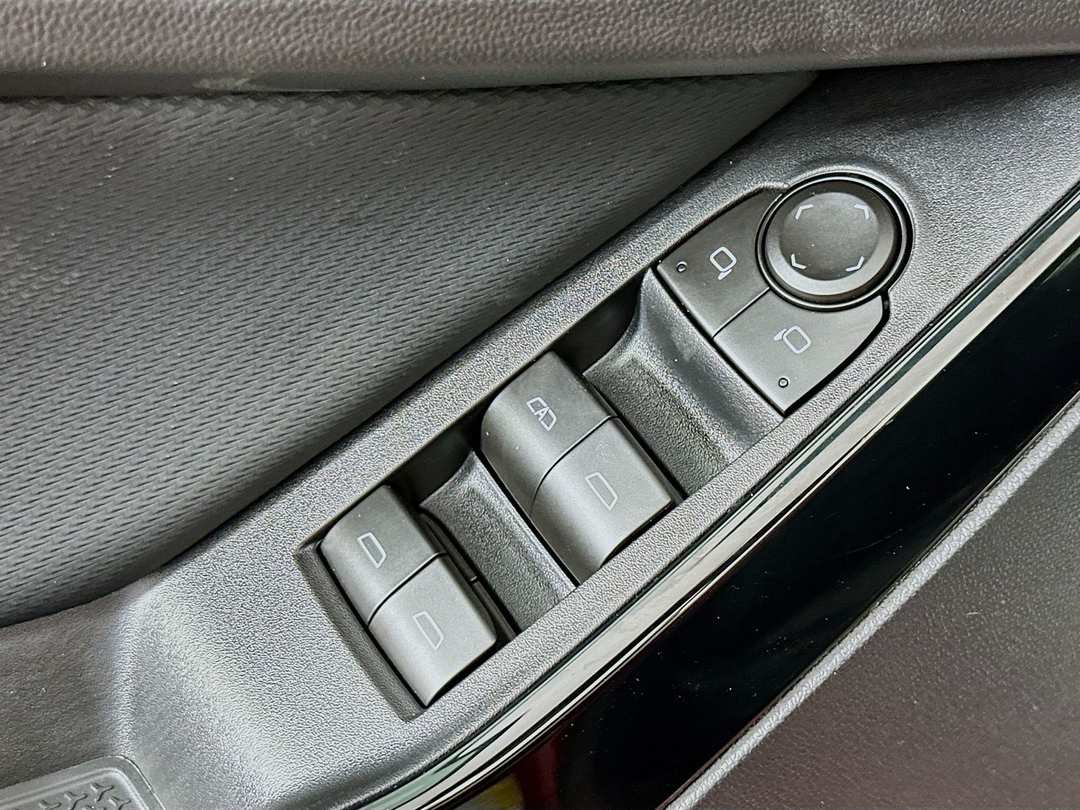 2026 Chevrolet Equinox LT - Image 18