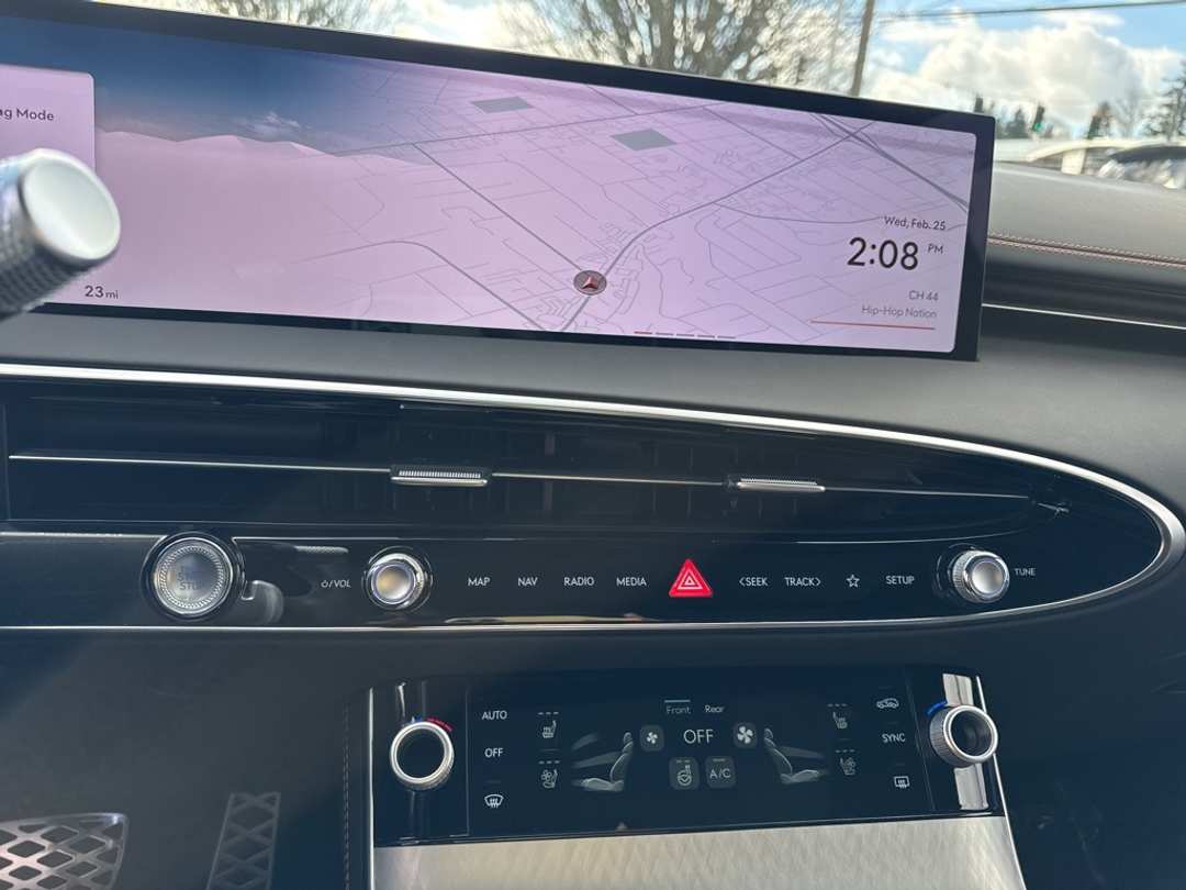 2026 Genesis Gv70 2.5T Sport Prestige - Image 25