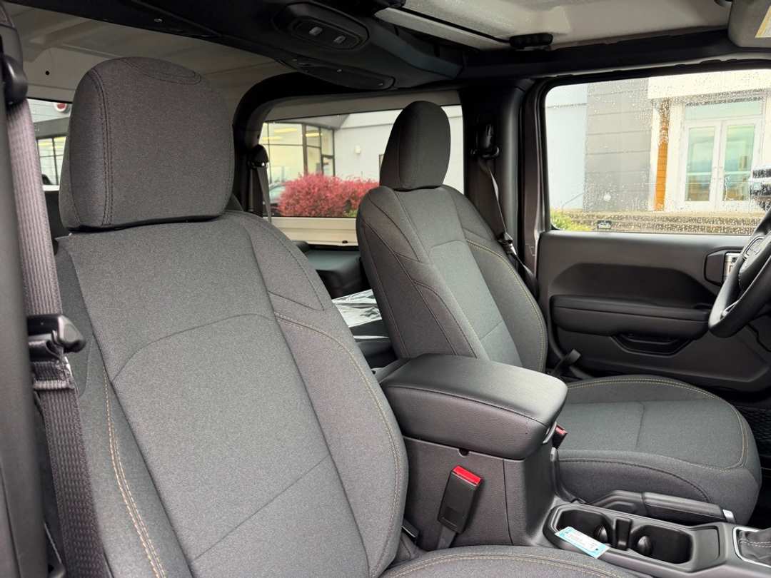 2026 Jeep Wrangler Sport - Image 30