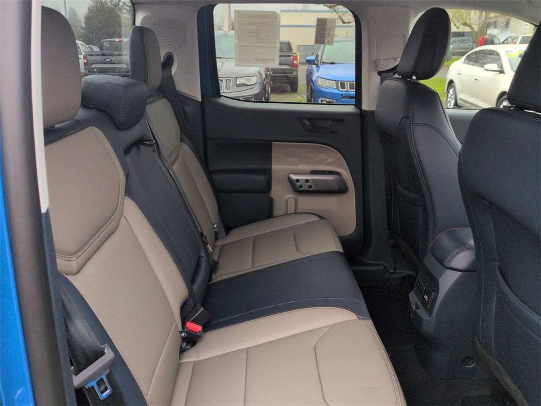 2026 Ford Maverick Lariat - Image 28