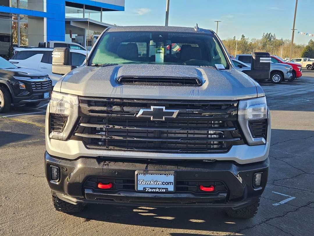 2026 Chevrolet Silverado 2500Hd LTZ - Image 9