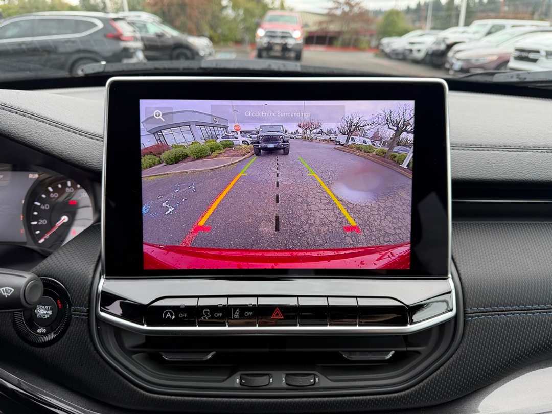 2026 Jeep Compass Latitude - Image 22