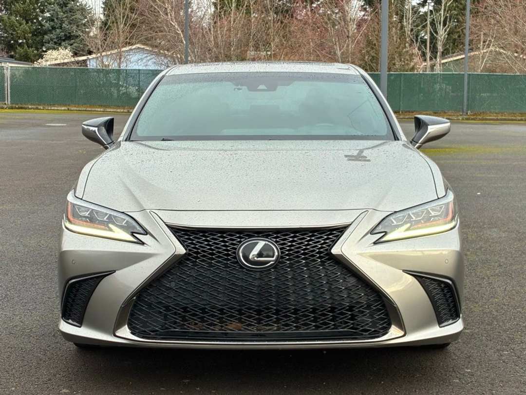 2019 Lexus Es 350 F Sport - Image 2