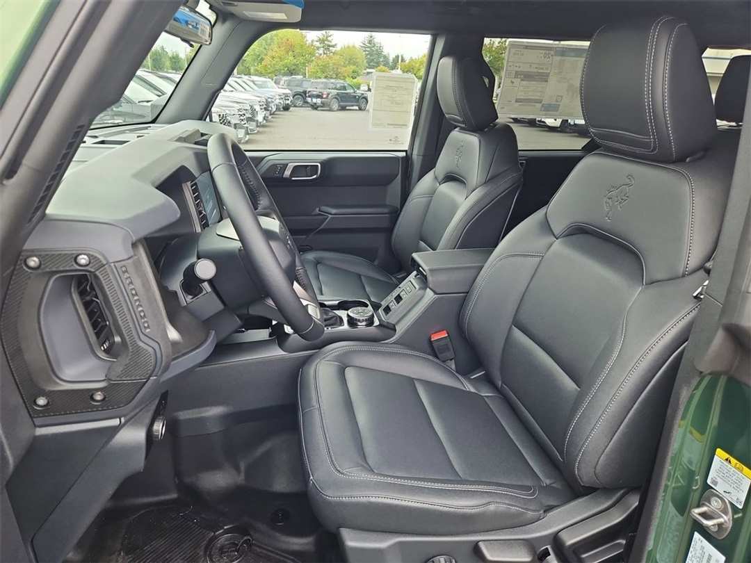 2025 Ford Bronco Big Bend - Image 13