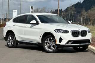 2023 BMW X4 xDrive30i