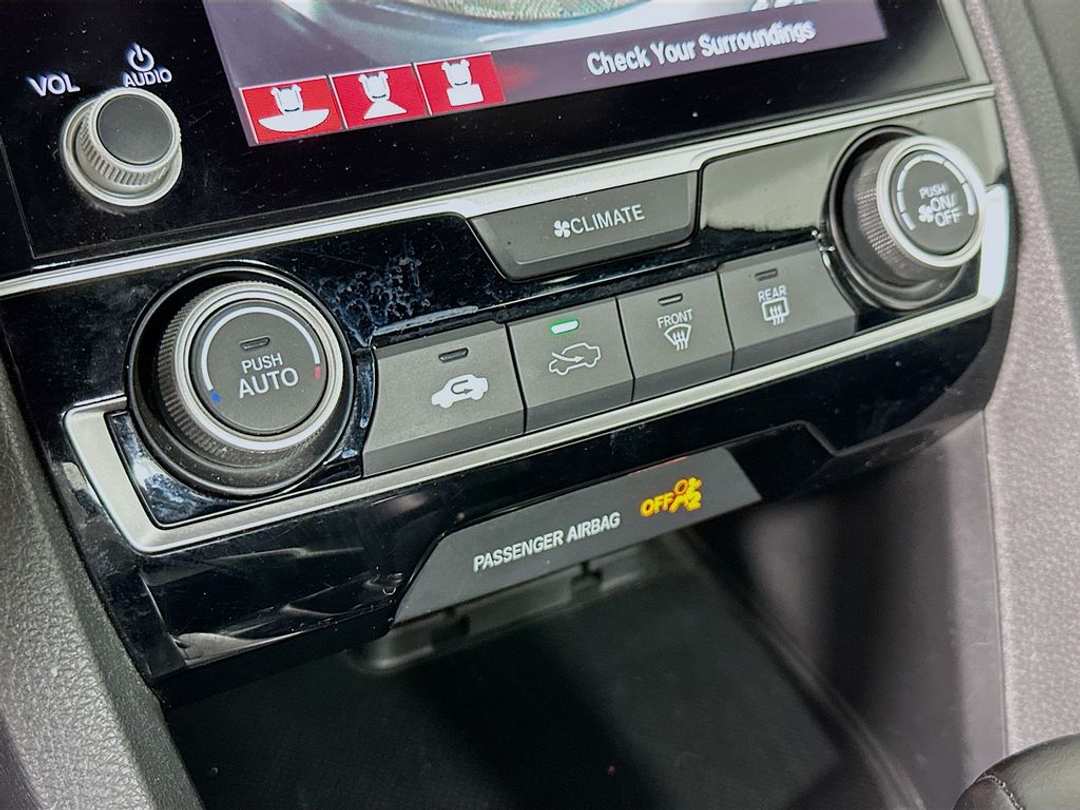 2019 Honda Civic Sport - Image 16