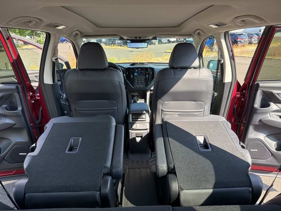 2025 Subaru Ascent Onyx Edition Touring - Image 31