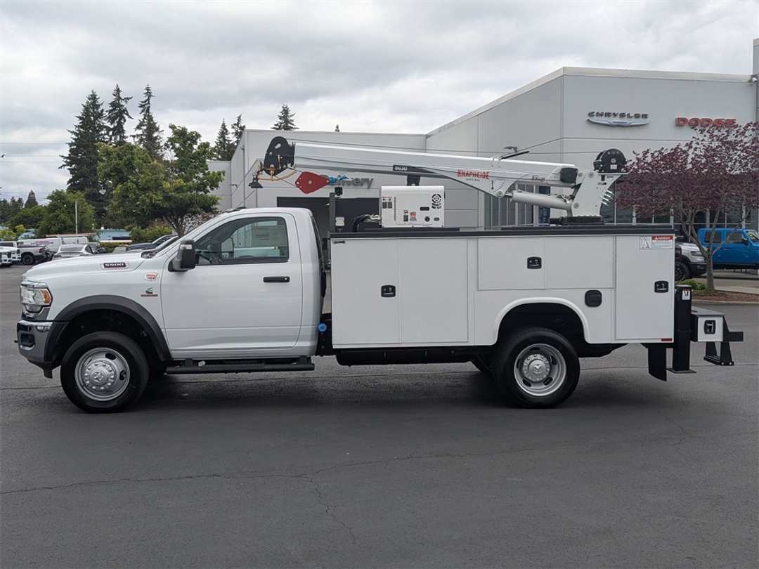 2024 Ram 5500Hd Tradesman - Image 2
