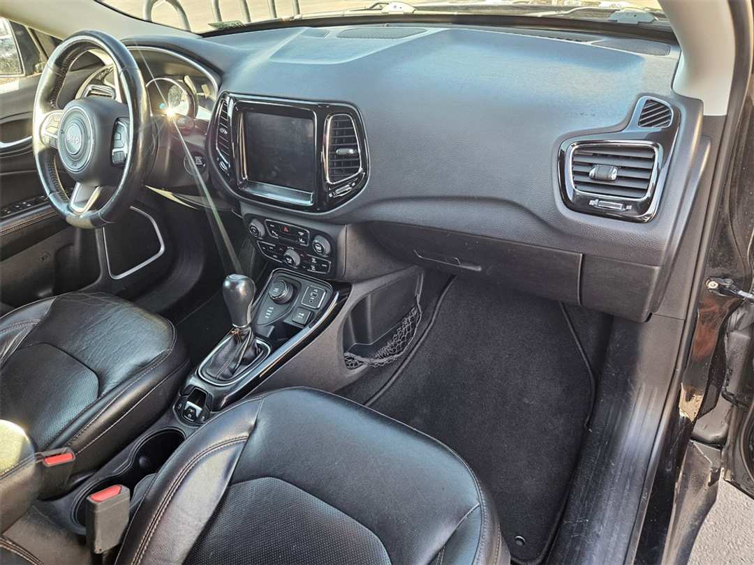 2018 Jeep Compass Limited - Image 37