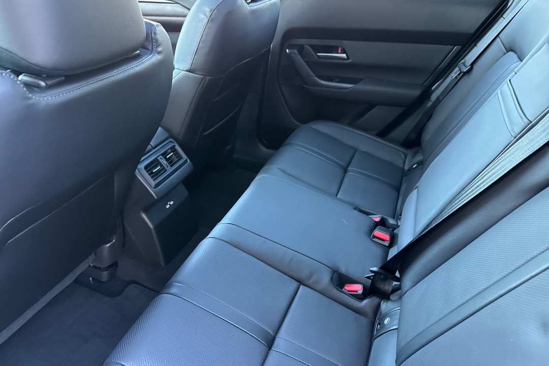 2026 MAZDA Cx-50 Premium - Image 12