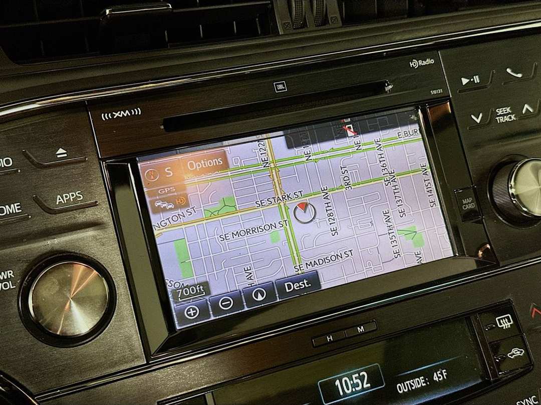 2017 Toyota Avalon Limited - Image 14