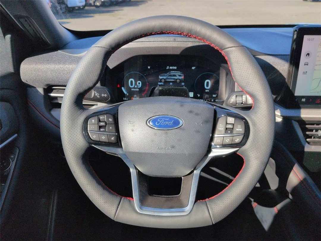 2026 Ford Explorer STLine - Image 14