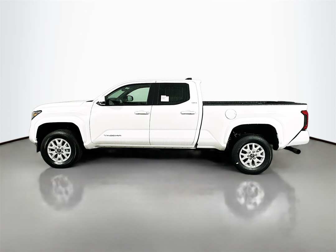 2026 Toyota Tacoma SR5 - Image 4