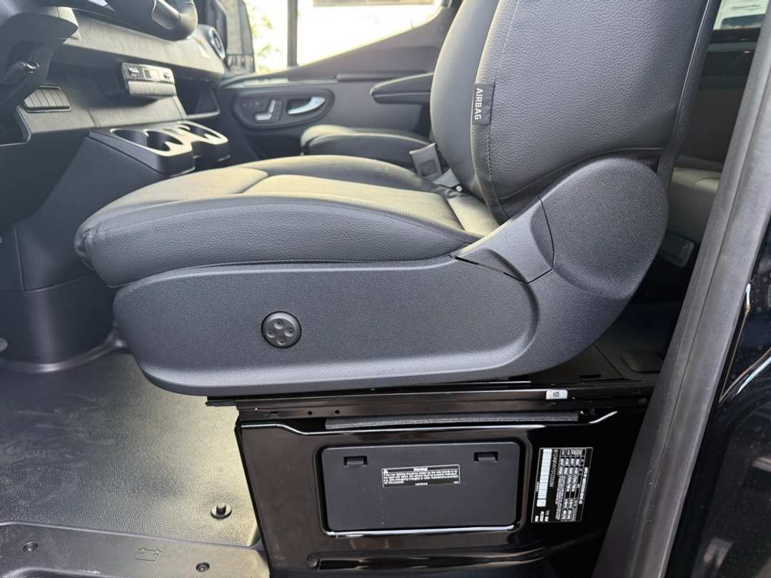 2025 Mercedes-Benz Sprinter 2500 Passenger 144 WB - Image 28