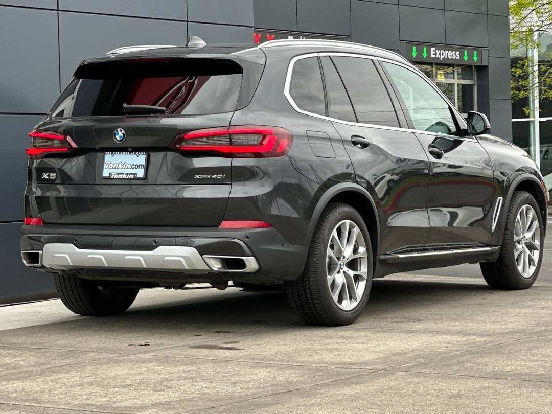2023 BMW X5 xDrive40i - Image 3