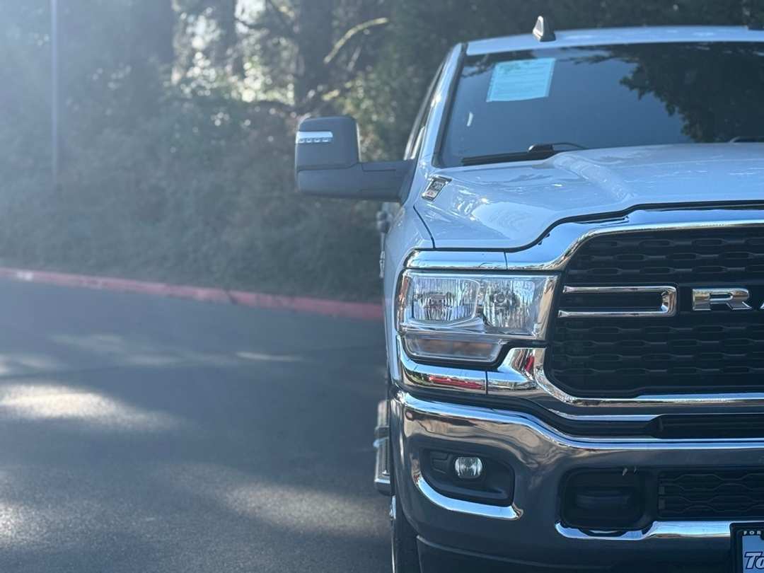 2024 Ram 2500 Big Horn - Image 3