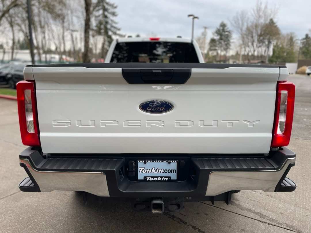 2024 Ford F-350Sd XLT - Image 5