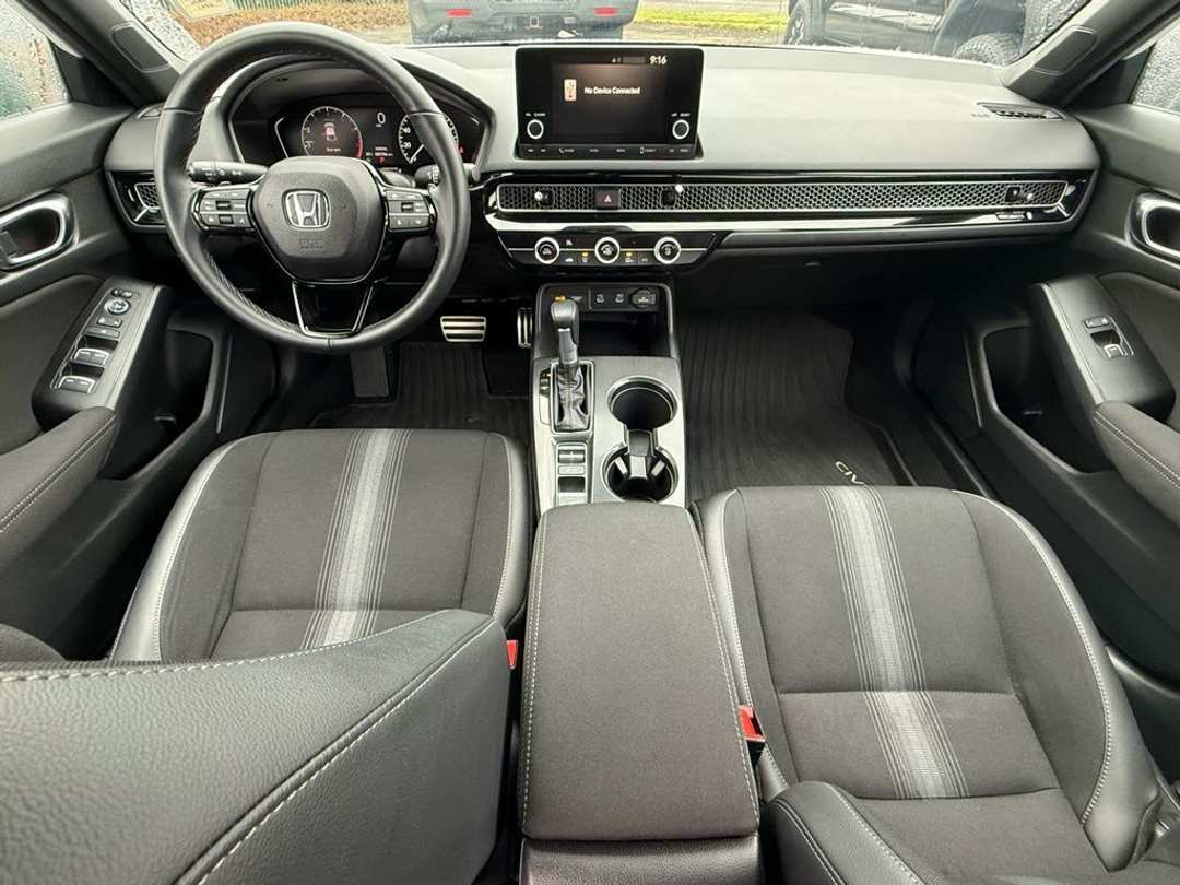 2025 Honda Civic Sport - Image 19