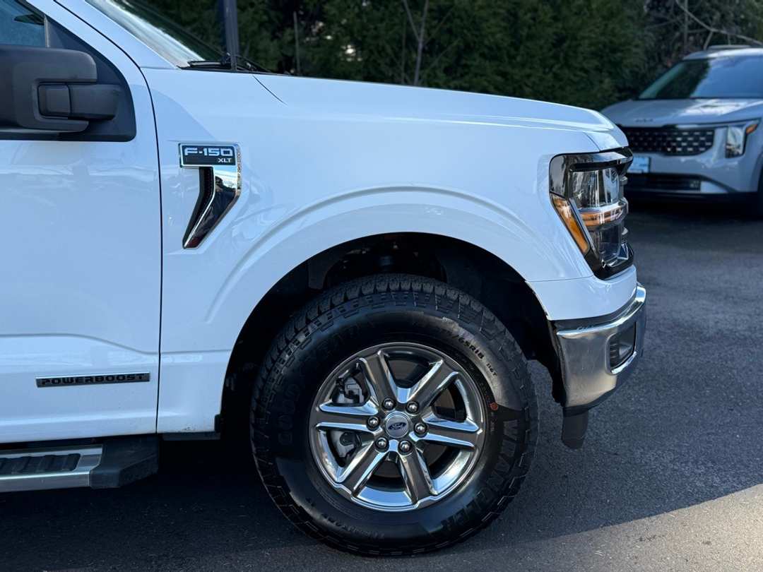 2025 Ford F-150 XLT - Image 18