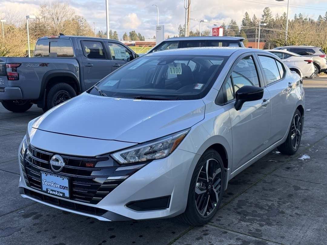 2025 Nissan Versa 1.6 SR - Image 4