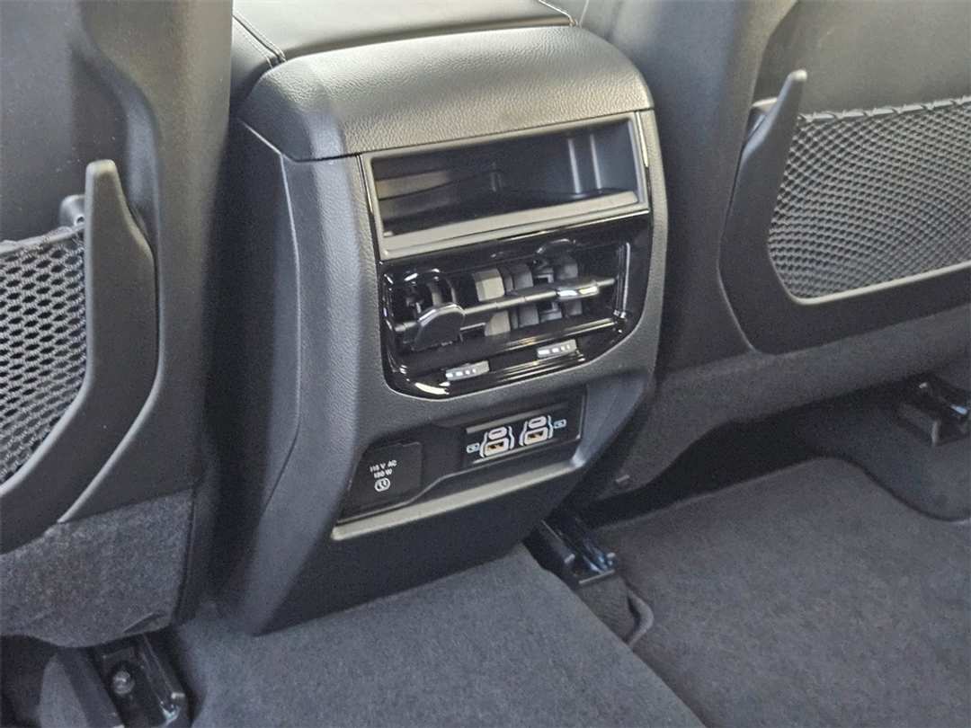 2025 Jeep Grand Cherokee Altitude X - Image 28