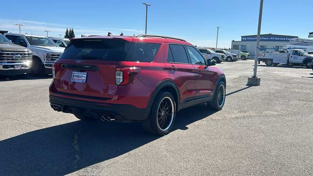2022 Ford Explorer ST - Image 3