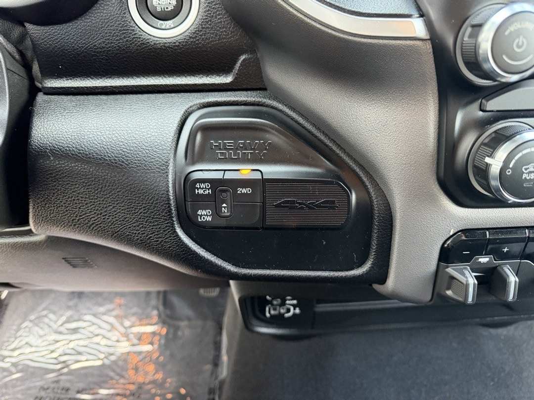 2024 Ram 3500 Big Horn - Image 23