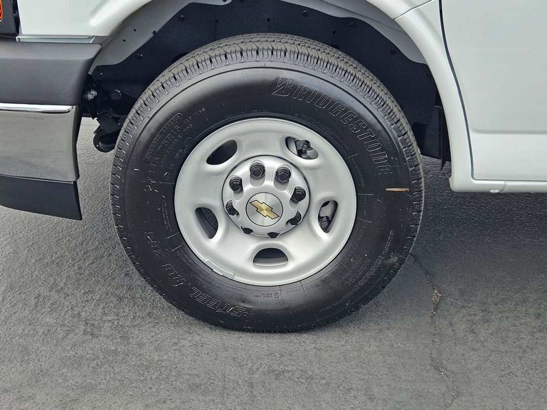 2025 Chevrolet Express 2500 Work - Image 36