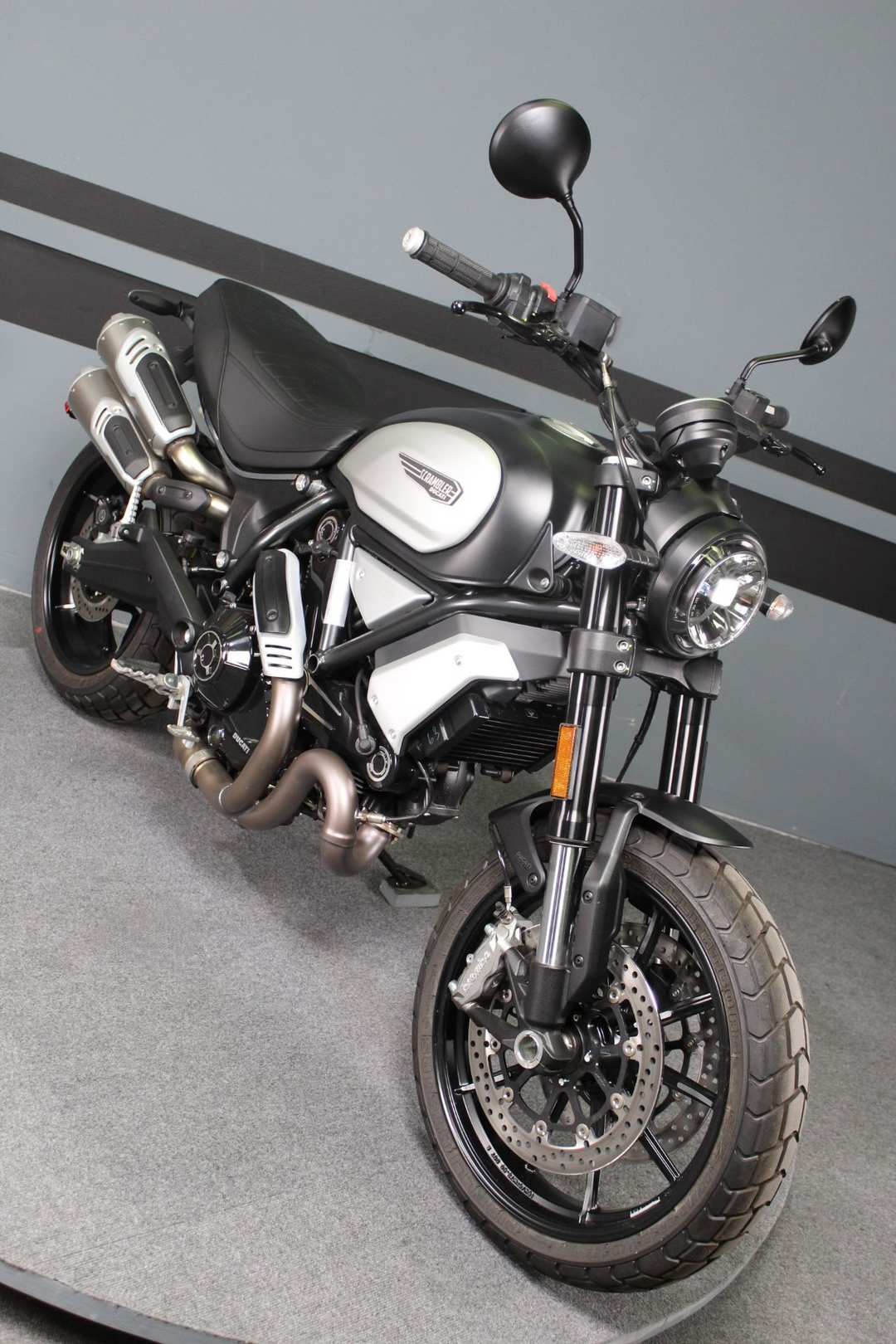 2023 Ducati Scrambler 1100 Dark Pro - Image 2