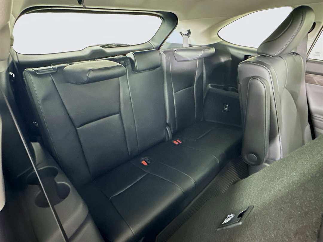 2026 Toyota Highlander Platinum - Image 29