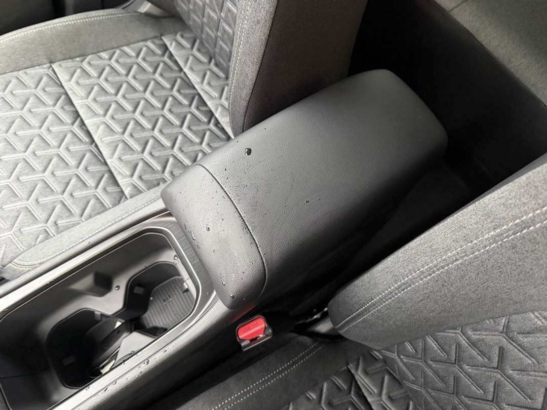 2026 Nissan Kicks SV - Image 25