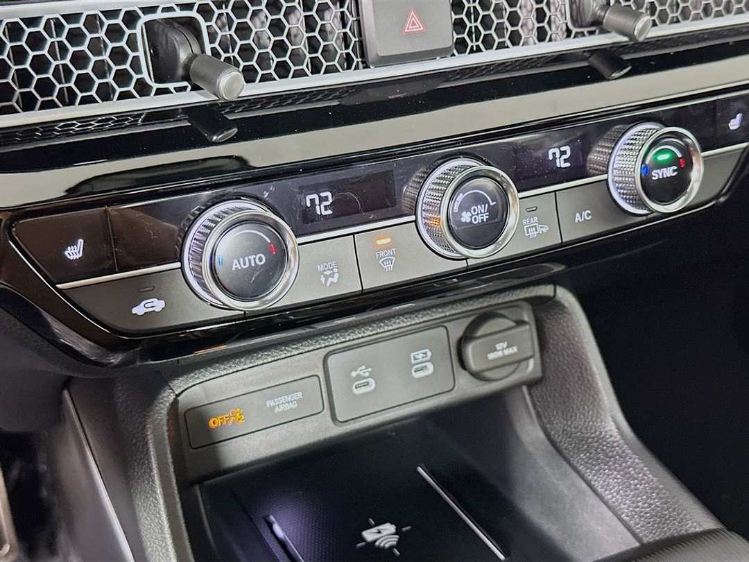 2026 Honda Civic Sport Touring - Image 15