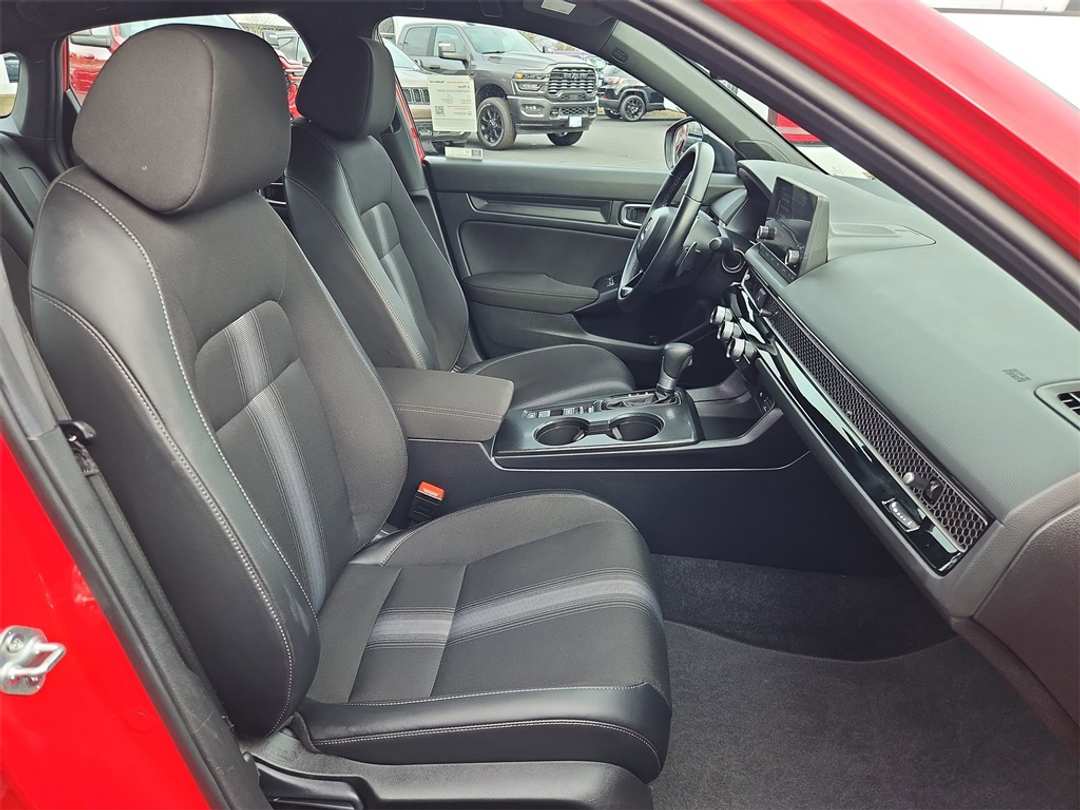 2025 Honda Civic Sport - Image 28