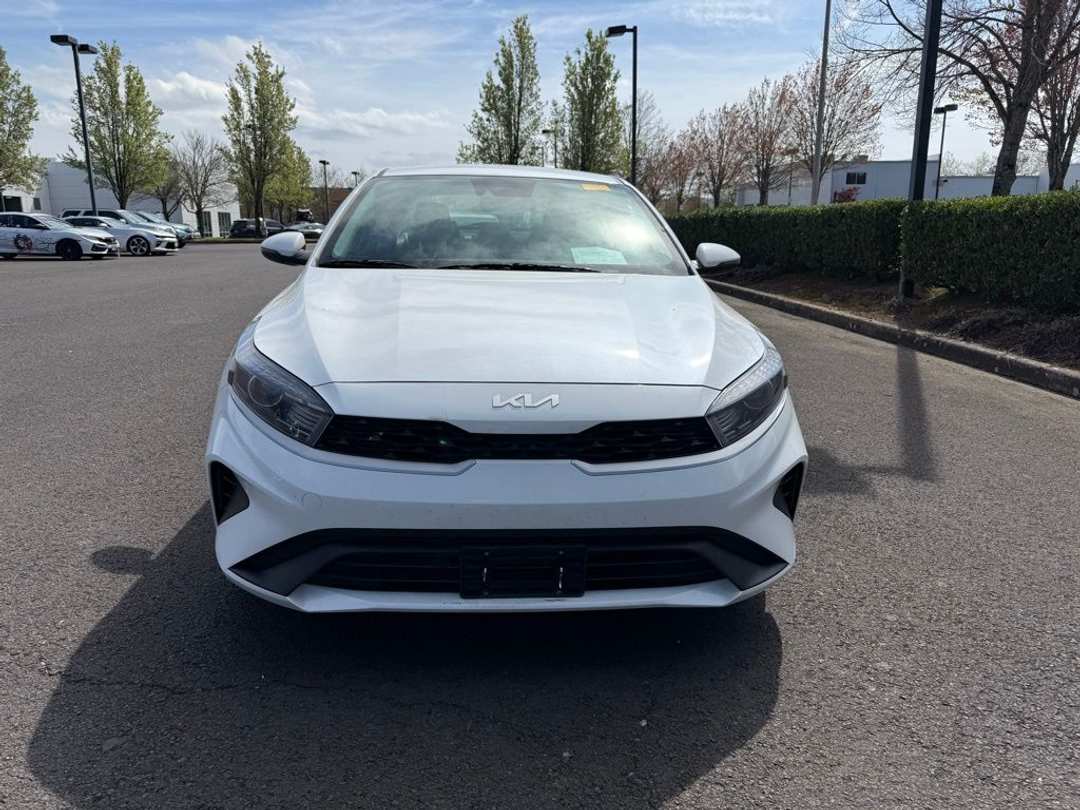 2024 Kia Forte LXS - Image 2