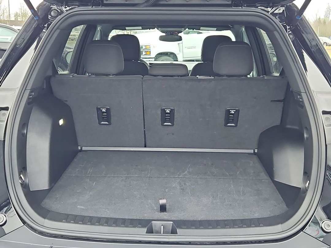 2025 Chevrolet Equinox LT - Image 24