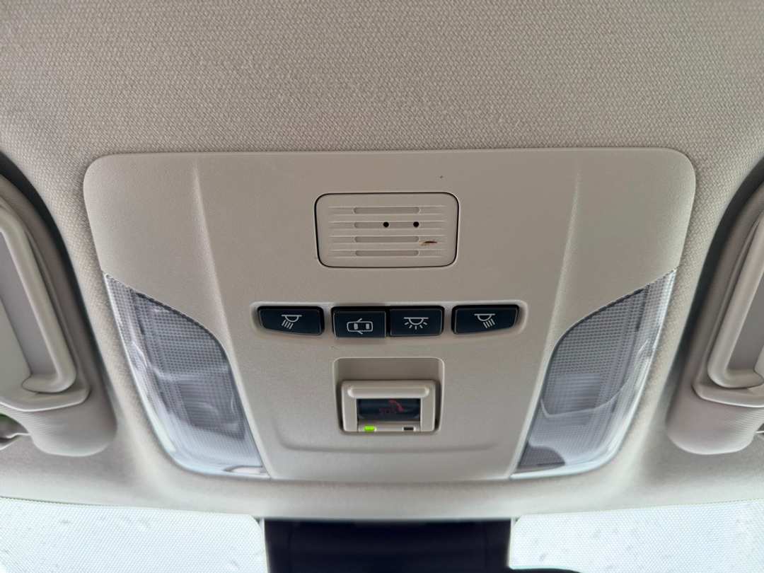 2022 Toyota Corolla LE - Image 28