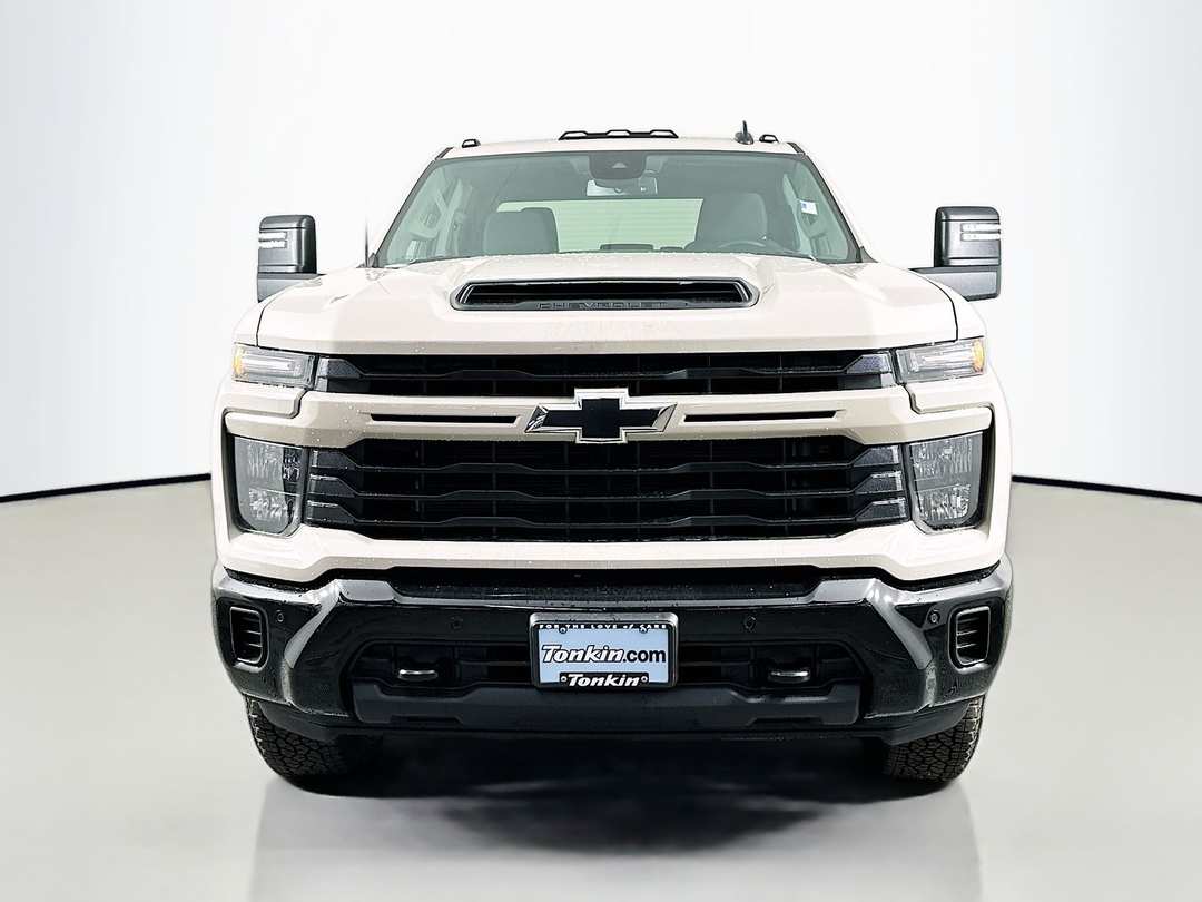 2026 Chevrolet Silverado 2500Hd Custom - Image 2