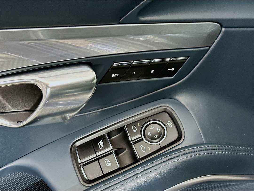 2018 Porsche 718 Cayman Base - Image 18